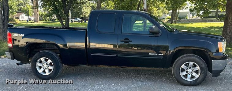 image for item NL9034 2011 GMC   Sierra 1500 SLE Ext. Cab pickup truck