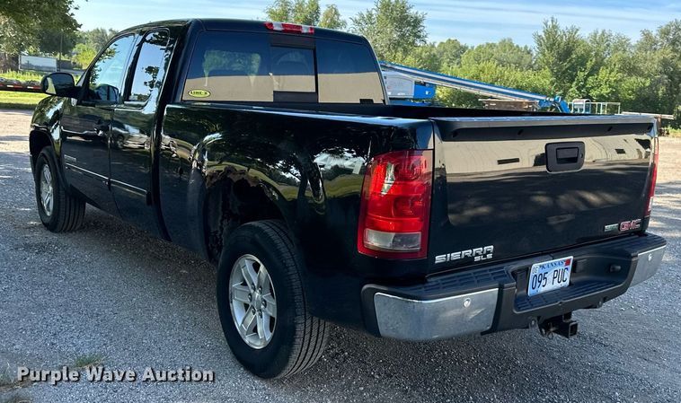 image for item NL9034 2011 GMC   Sierra 1500 SLE Ext. Cab pickup truck