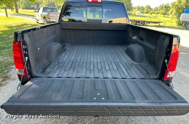 image for item NL9034 2011 GMC   Sierra 1500 SLE Ext. Cab pickup truck