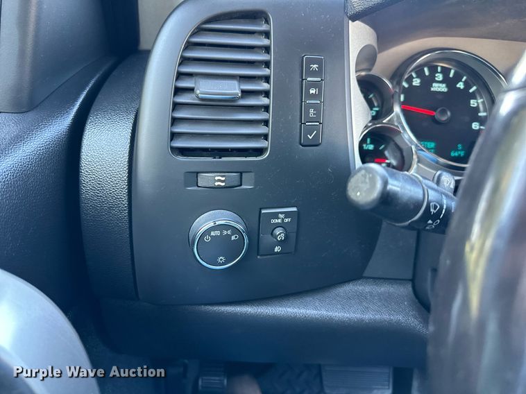 image for item NL9034 2011 GMC   Sierra 1500 SLE Ext. Cab pickup truck