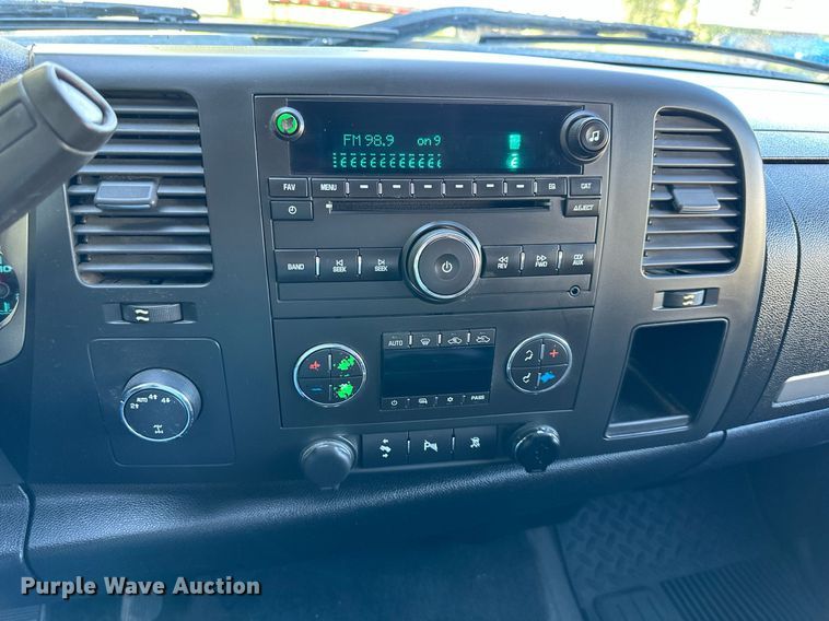 image for item NL9034 2011 GMC   Sierra 1500 SLE Ext. Cab pickup truck