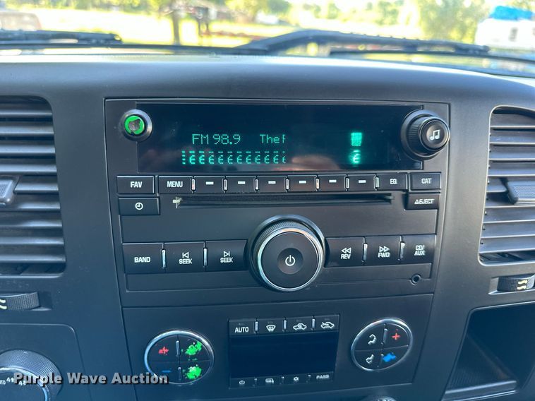 image for item NL9034 2011 GMC   Sierra 1500 SLE Ext. Cab pickup truck