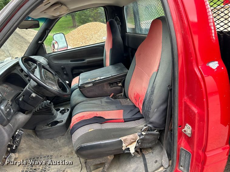 image for item NL9487 2000 Dodge Ram 3500  flatbed pickup truck