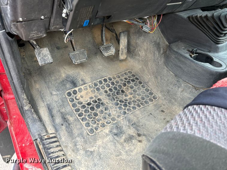 image for item NL9487 2000 Dodge Ram 3500  flatbed pickup truck