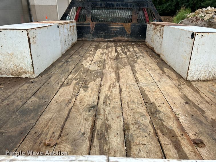 image for item NL9487 2000 Dodge Ram 3500  flatbed pickup truck