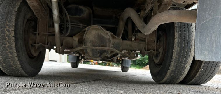 image for item NL9487 2000 Dodge Ram 3500  flatbed pickup truck