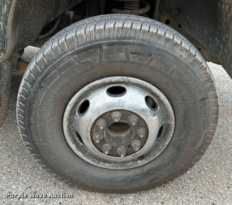 image for item NL9487 2000 Dodge Ram 3500  flatbed pickup truck