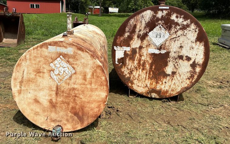 image for item NL9500 (2) fuel tanks