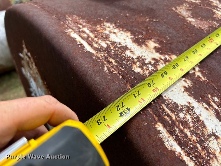 image for item NL9500 (2) fuel tanks