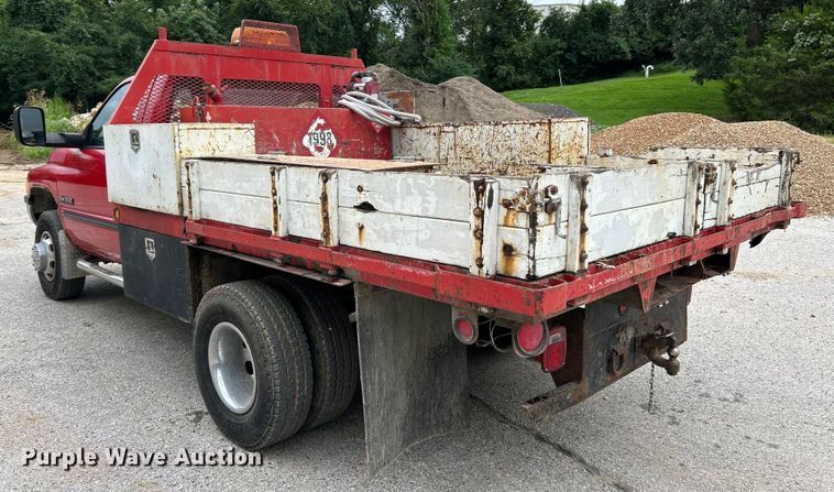 image for item NL9507 2001 Dodge Ram 3500 Laramie SLT  flatbed pickup truck