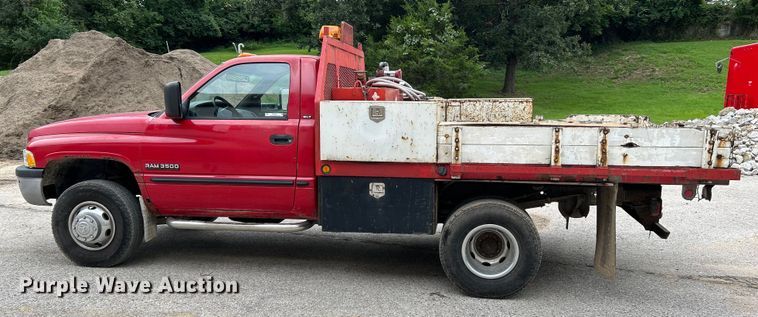 image for item NL9507 2001 Dodge Ram 3500 Laramie SLT  flatbed pickup truck