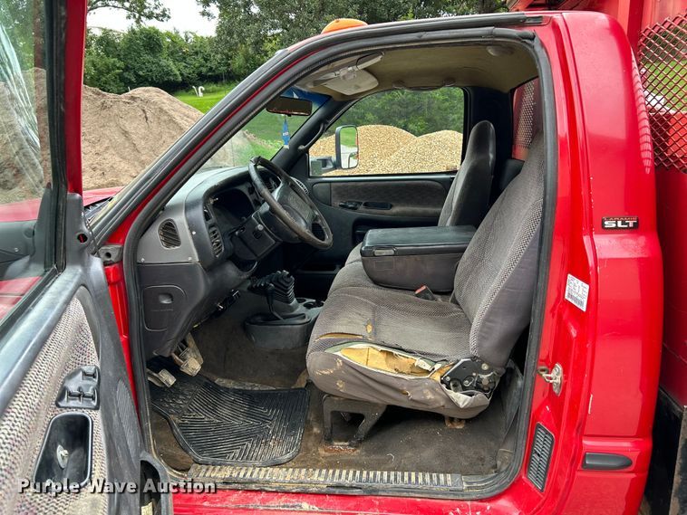 image for item NL9507 2001 Dodge Ram 3500 Laramie SLT  flatbed pickup truck