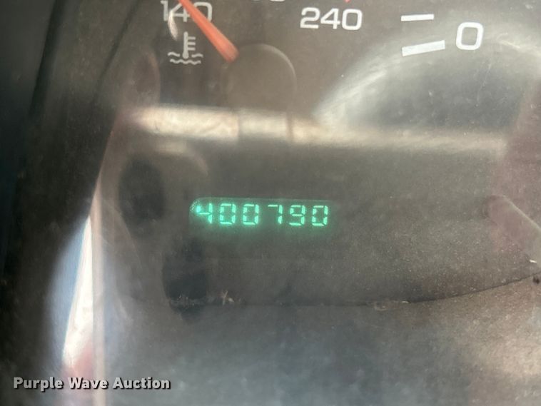 image for item NL9507 2001 Dodge Ram 3500 Laramie SLT  flatbed pickup truck