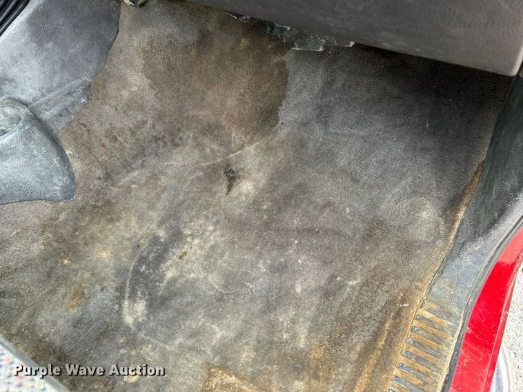 image for item NL9507 2001 Dodge Ram 3500 Laramie SLT  flatbed pickup truck