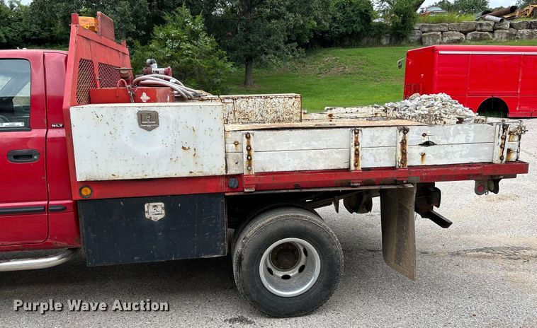 image for item NL9507 2001 Dodge Ram 3500 Laramie SLT  flatbed pickup truck