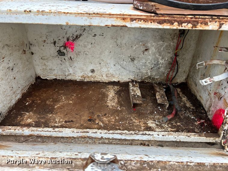 image for item NL9507 2001 Dodge Ram 3500 Laramie SLT  flatbed pickup truck