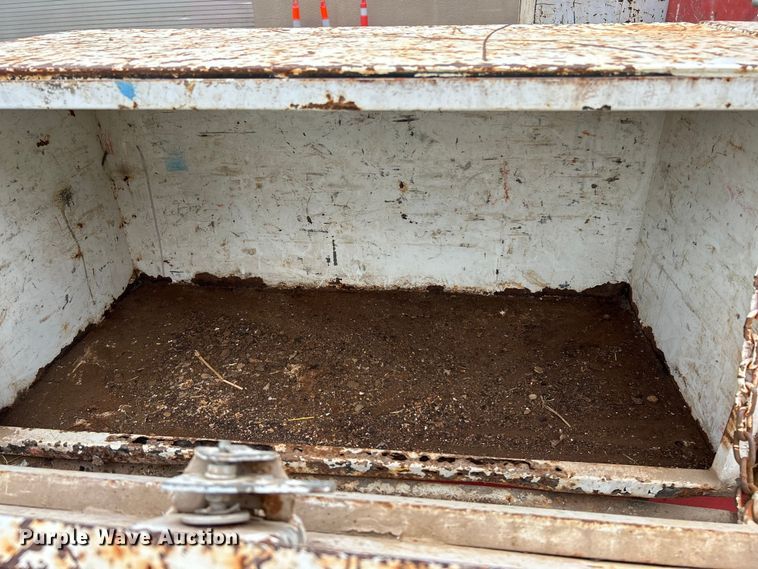 image for item NL9507 2001 Dodge Ram 3500 Laramie SLT  flatbed pickup truck