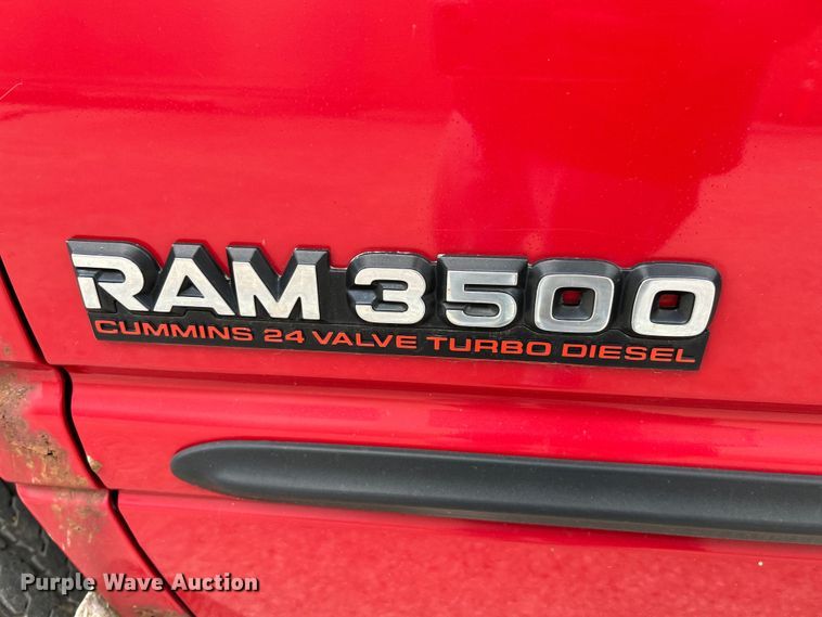 image for item NL9507 2001 Dodge Ram 3500 Laramie SLT  flatbed pickup truck