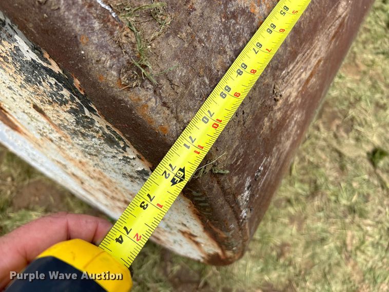 image for item NL9510 (2) fuel tanks