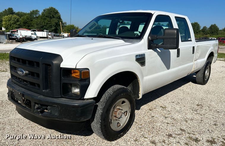 image for item NL9535 2010  Ford F350 Super Duty XL  Crew Cab pickup truck