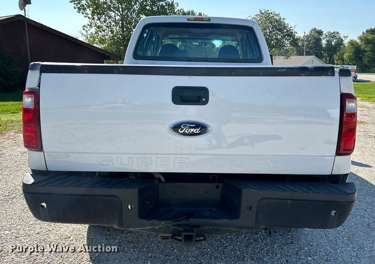 image for item NL9535 2010  Ford F350 Super Duty XL  Crew Cab pickup truck