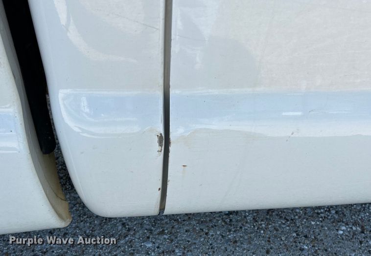 image for item NL9535 2010  Ford F350 Super Duty XL  Crew Cab pickup truck