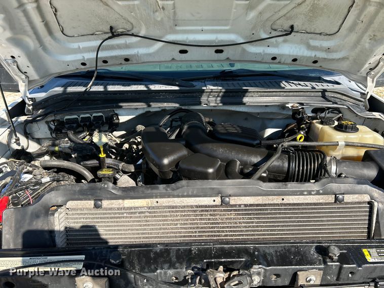 image for item NL9535 2010  Ford F350 Super Duty XL  Crew Cab pickup truck