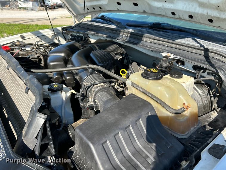 image for item NL9535 2010  Ford F350 Super Duty XL  Crew Cab pickup truck