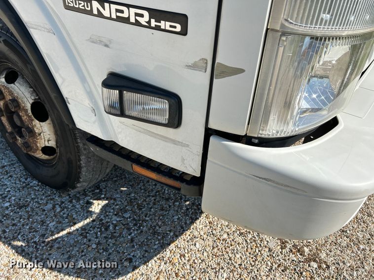 image for item NL9536 2016 Isuzu NPR HD  Crew Cab box truck