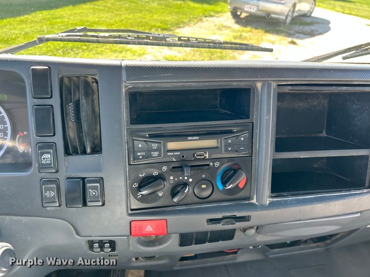 image for item NL9536 2016 Isuzu NPR HD  Crew Cab box truck