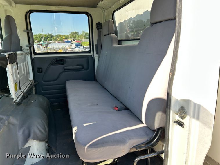 image for item NL9536 2016 Isuzu NPR HD  Crew Cab box truck