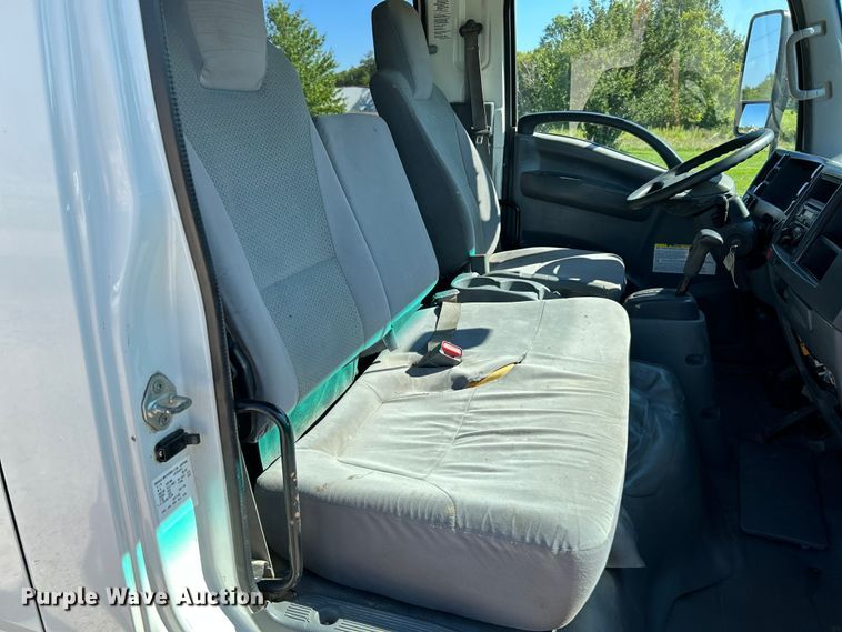 image for item NL9536 2016 Isuzu NPR HD  Crew Cab box truck