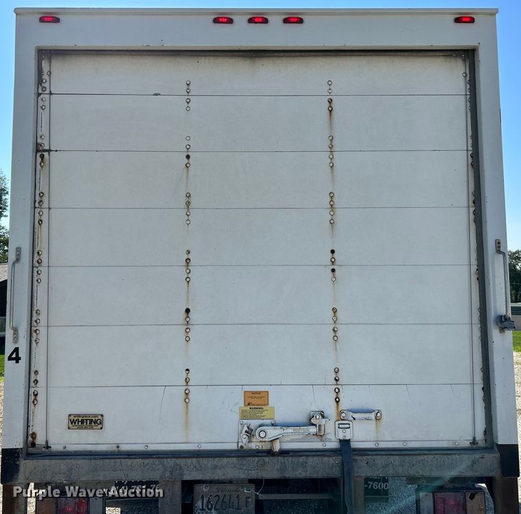 image for item NL9536 2016 Isuzu NPR HD  Crew Cab box truck