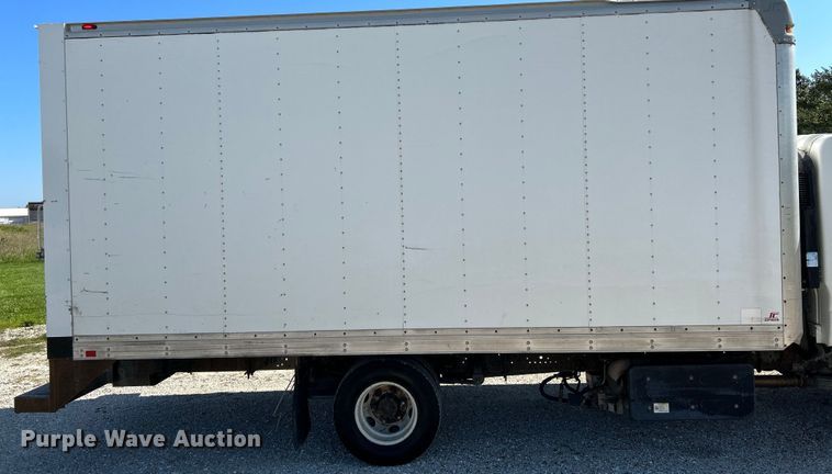 image for item NL9536 2016 Isuzu NPR HD  Crew Cab box truck