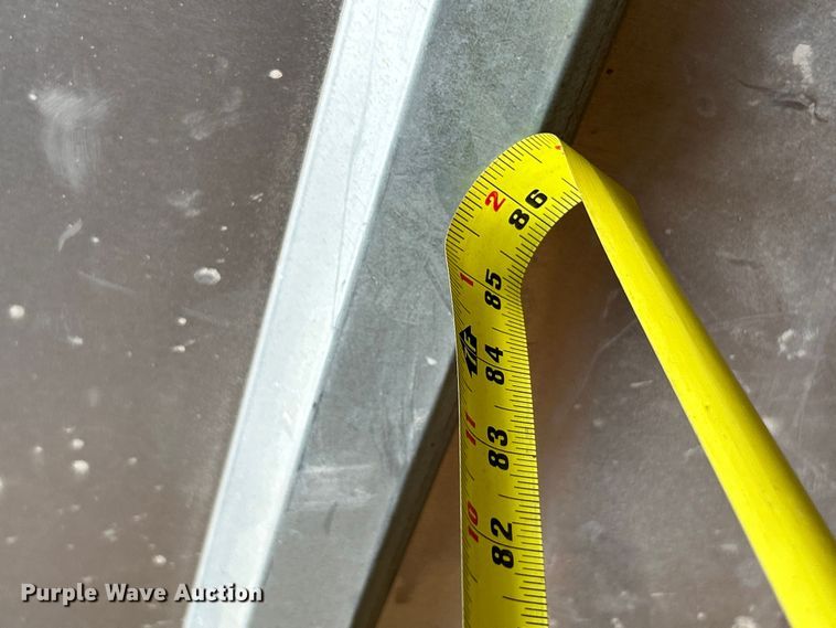 image for item NL9536 2016 Isuzu NPR HD  Crew Cab box truck