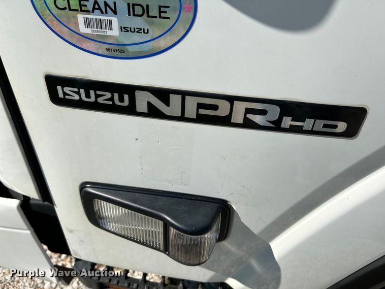 image for item NL9536 2016 Isuzu NPR HD  Crew Cab box truck