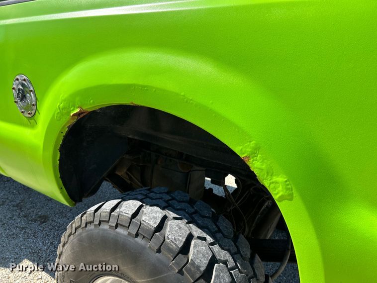 image for item NL9537 2003  Ford F250  Crew Cab pickup truck