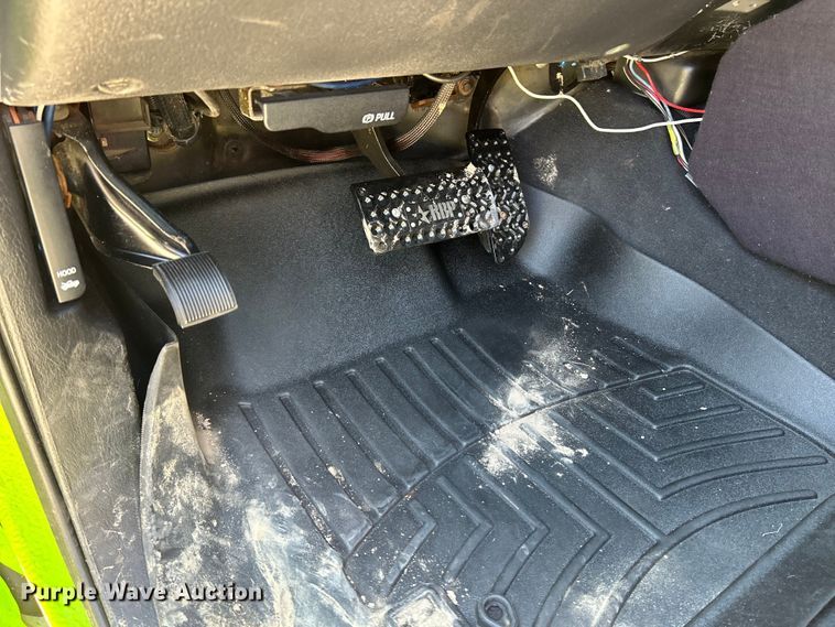 image for item NL9537 2003  Ford F250  Crew Cab pickup truck