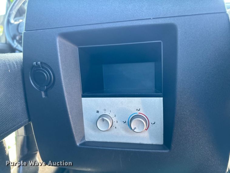 image for item NL9537 2003  Ford F250  Crew Cab pickup truck