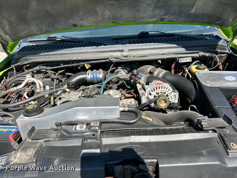 image for item NL9537 2003  Ford F250  Crew Cab pickup truck