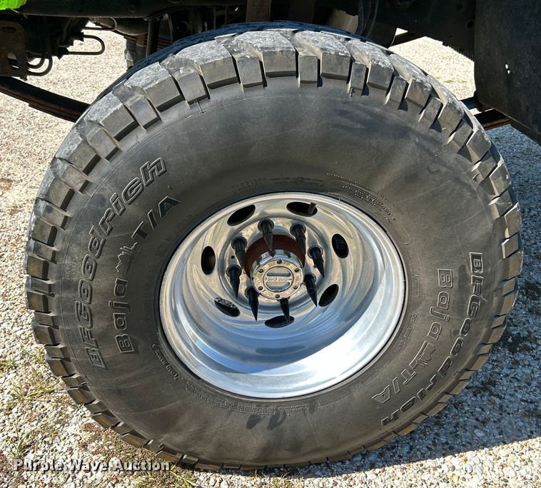 image for item NL9537 2003  Ford F250  Crew Cab pickup truck