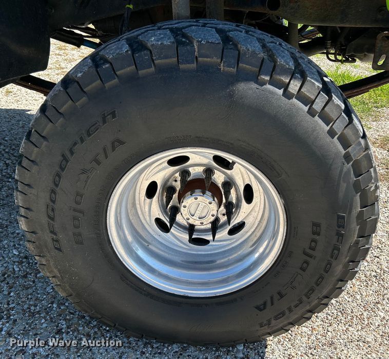 image for item NL9537 2003  Ford F250  Crew Cab pickup truck