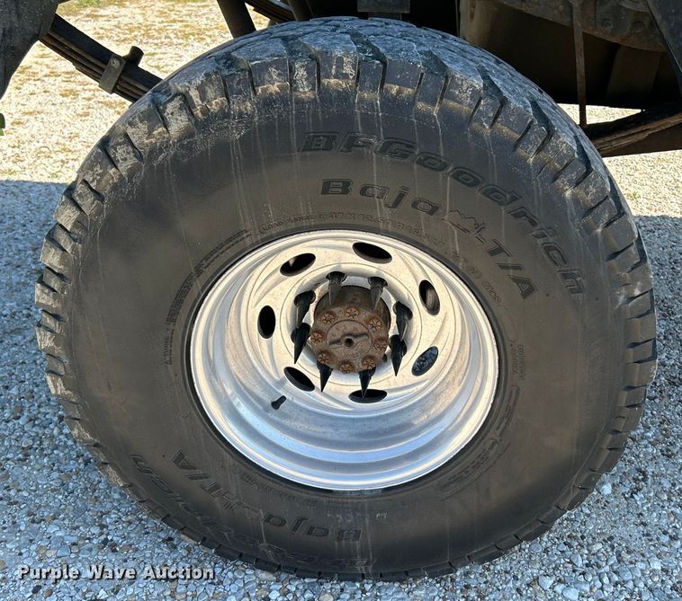 image for item NL9537 2003  Ford F250  Crew Cab pickup truck