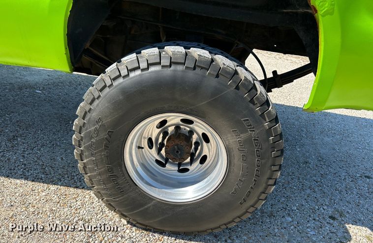 image for item NL9537 2003  Ford F250  Crew Cab pickup truck