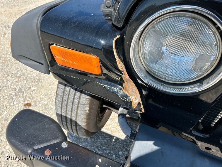 image for item NL9538 2002 Jeep Wrangler Sport  SUV