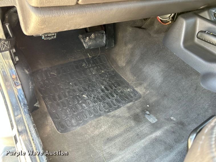 image for item NL9538 2002 Jeep Wrangler Sport  SUV