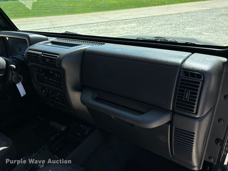 image for item NL9538 2002 Jeep Wrangler Sport  SUV