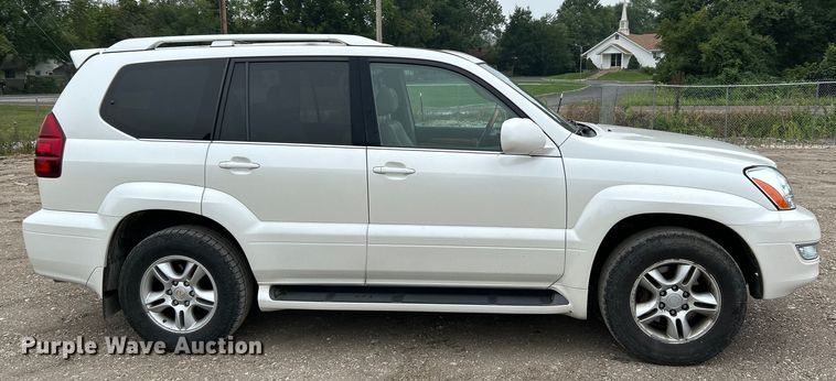 image for item NL9545 2005 Lexus GX470  SUV