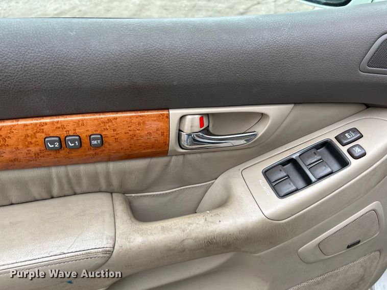 image for item NL9545 2005 Lexus GX470  SUV