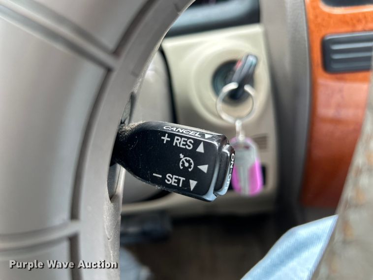 image for item NL9545 2005 Lexus GX470  SUV